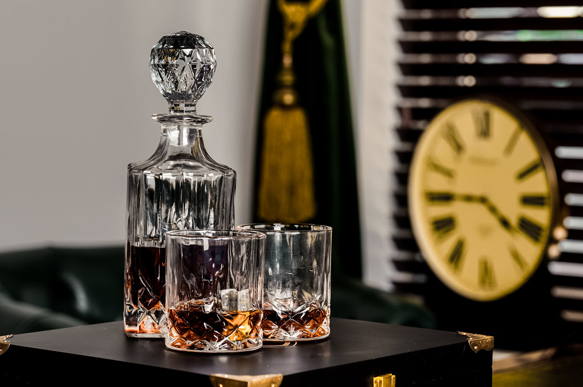 Why you should have a decanter set as a whiskey lover.
